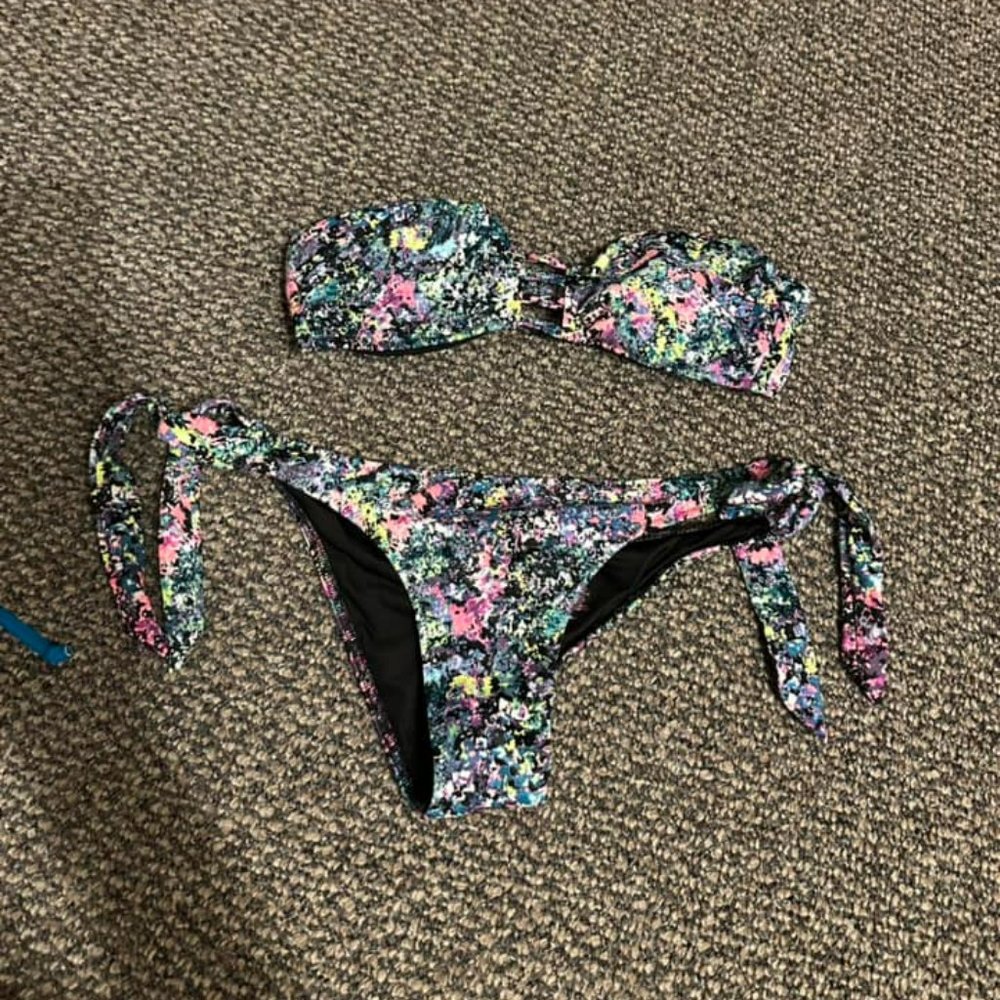 Victoria's Secret Strapless Bikini